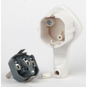 Вилка ультраплоская c/з 16 A с кольцом белая 10/60/1440 V5 U