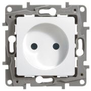 Розетка 1-местная без заземления без защитных шторок 16А белый ETIKA