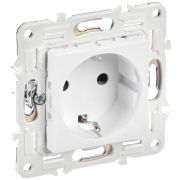 SKANDY Розетка с заземлением с защитными шторками 16А безвинтовое крепление SK-R06W арктический белый IEK